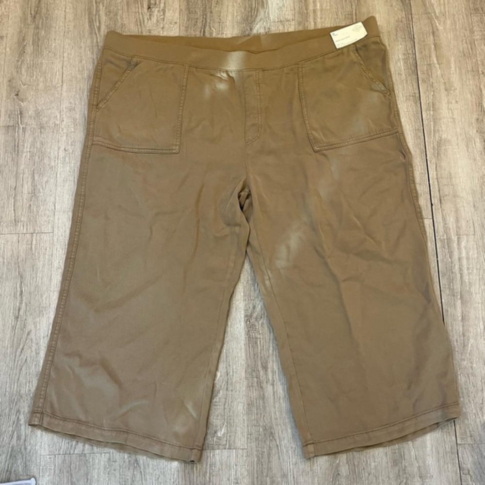 NWT St. John’s Bay High Rise Wide Leg Crop Hillcrest Tan Pants 4X